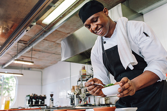 Service Staff and Cook Positions Service Staff and Cook Positions